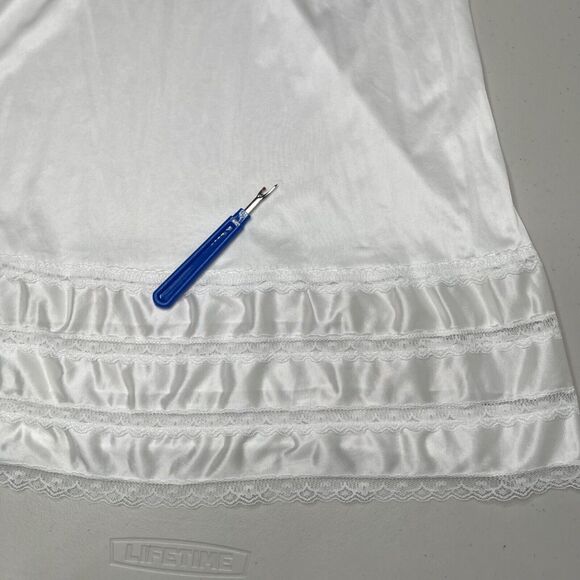 Vintage Adonna Full Slip Womens 36 White Silky Satin Lace V-neck - Picture 5 of 14